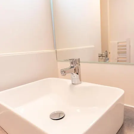 Duplex Confortable En Centre Avec 2 Appartement *
